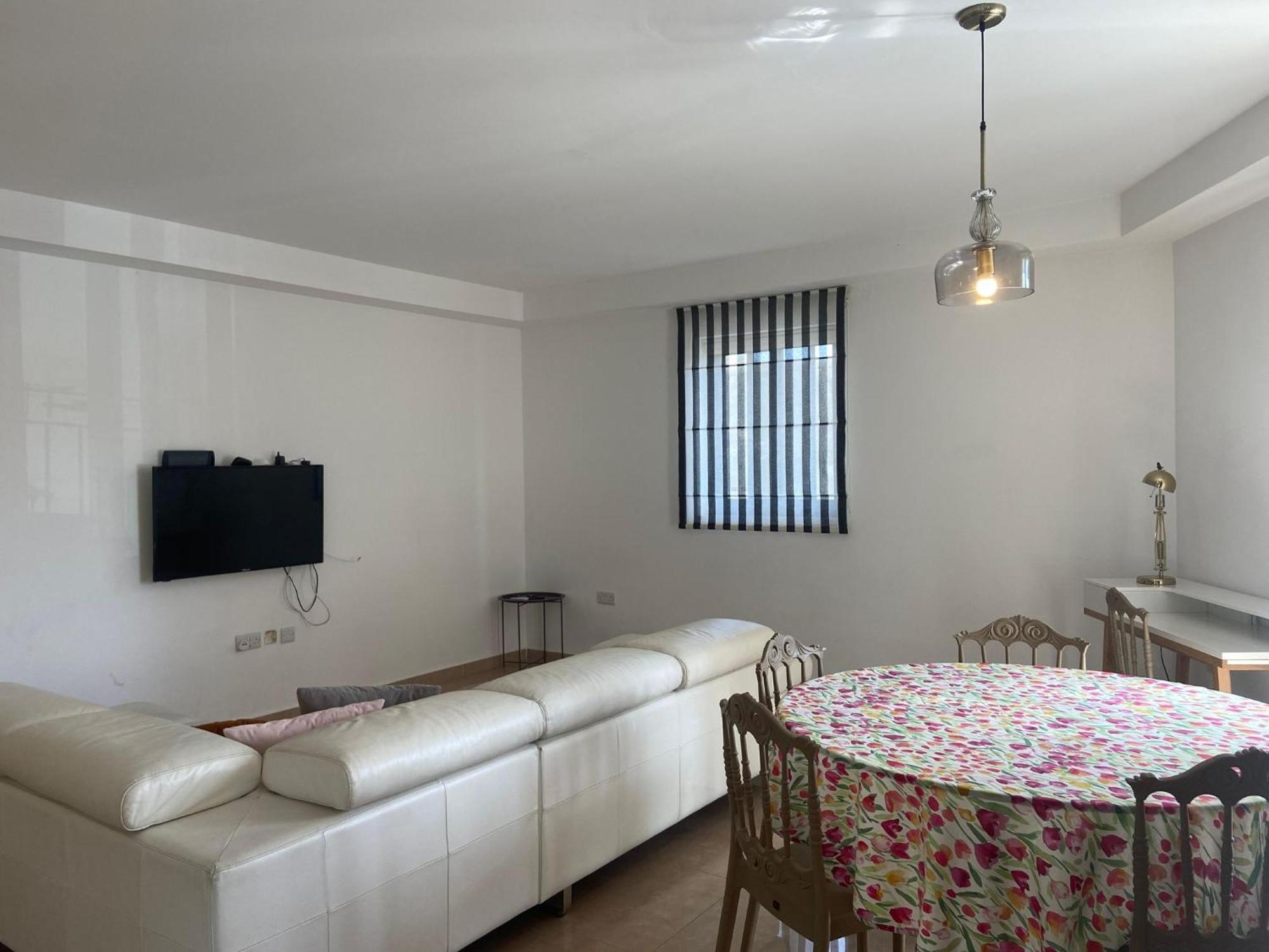 Cozy 2 Bedroom Apartment Near Seafront Gzira Esterno foto